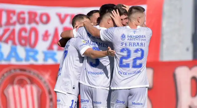 Godoy Cruz pudo vencer por 1-0 a Barracas Central