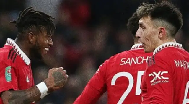 Fred sentenció la victoria del Manchester United sobre el Nottingham. Fred sentenció la victoria del Manchester United sobre el Nottingham.