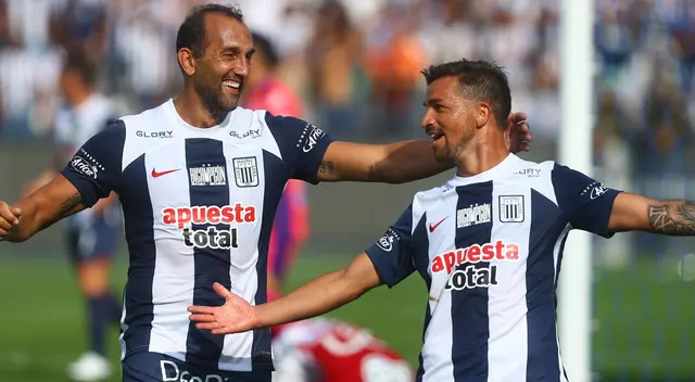 Socios de Alianza Lima respaldan el hecho de no jugar ante Sporting Cristal. Socios de Alianza Lima respaldan el hecho de no jugar ante Sporting Cristal.