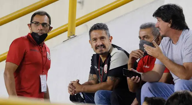 Adrian Gilabert, abogado de Universitario