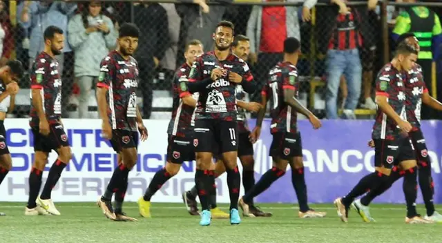 Alajuelense golea a Herediano en la Liga Promerica