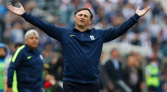 Carlos Bustos, DT campeón con Alianza, daría el gran salto a icónico club de Sudamérica Carlos Bustos, DT campeón con Alianza, daría el gran salto a icónico club de Sudamérica