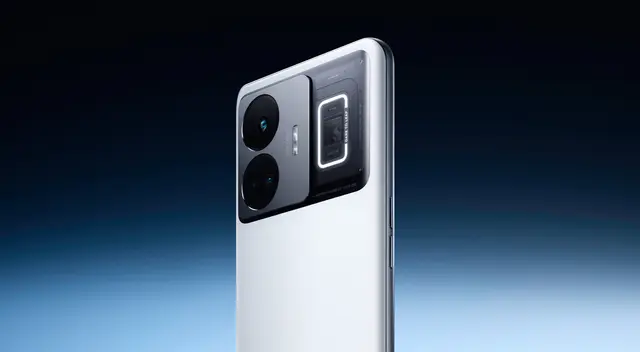 El realme GT3 es el primer teléfono con carga de 240W.
