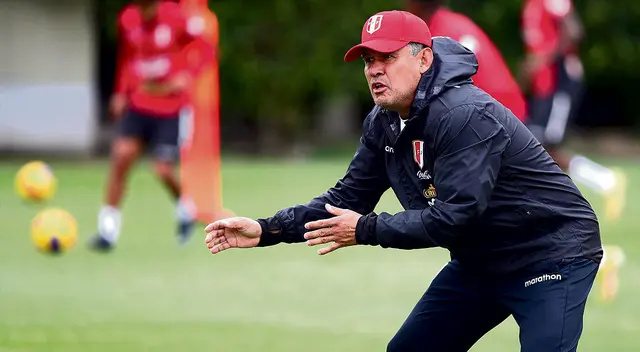Juan Reynoso reveló la fecha en que anunciará a los próximos convocados a la selección Juan Reynoso reveló la fecha en que anunciará a los próximos convocados a la selección