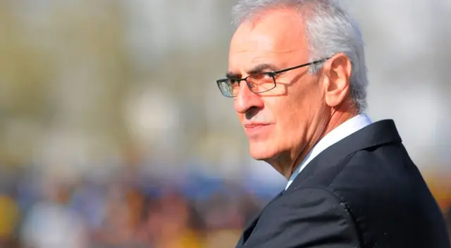 Jorge Fossati se convertirá en el nuevo entrenador de Universitario de Deportes. Foto: El País Jorge Fossati se convertirá en el nuevo entrenador de Universitario de Deportes. Foto: El País
