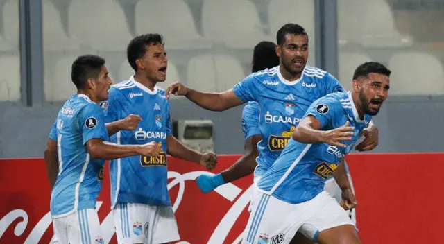 <strong>Cristal celebra ante Nacional</strong>   