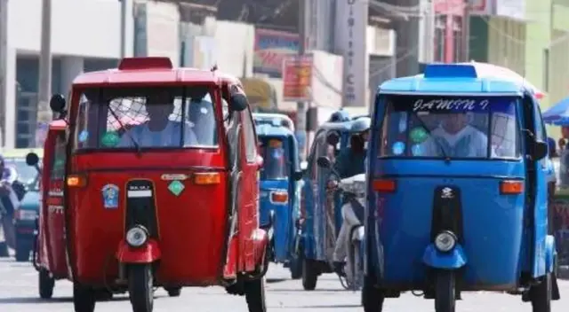 La mototaxi es un medio de transporte muy utilizado en distritos del Perú.