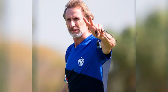 Ricardo Gareca realizó su primer entrenamiento con Vélez Sarsfield Ricardo Gareca realizó su primer entrenamiento con Vélez Sarsfield