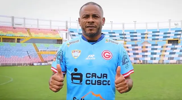 Wilmer Aguirre se pronunció tras ser oficializado por Deportivo Garcilaso Wilmer Aguirre se pronunció tras ser oficializado por Deportivo Garcilaso