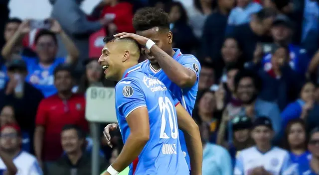 Cruz Azul sumó tres puntos ante San Luis en el Estadio Aztece Cruz Azul sumó tres puntos ante San Luis en el Estadio Aztece
