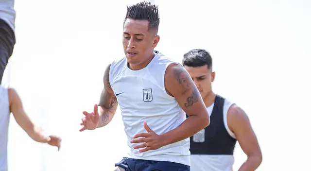 Christian Cueva pudo tener 20 minutos en el partido que los íntimos perdieron ante Huancayo. Ingresó a los 71’ por el colombiano Andrés Andrade.