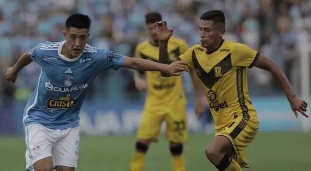 Jostin Alarcón en acción en Sporting Cristal frente a Cantolao