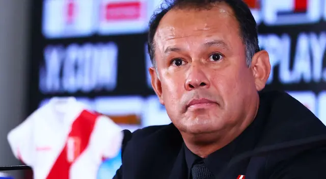 Juan Reynoso reveló por qué abandonó su idea de la línea de cinco ante Marruecos.