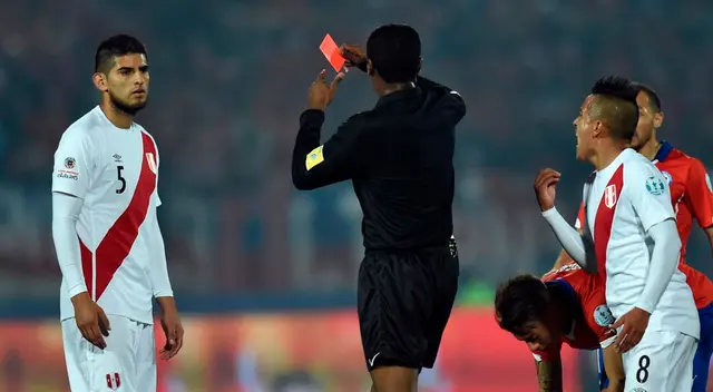 ¿Cuántas tarjetas rojas ha recibido Carlos Zambrano durante toda su carrera? ¿Cuántas tarjetas rojas ha recibido Carlos Zambrano durante toda su carrera?