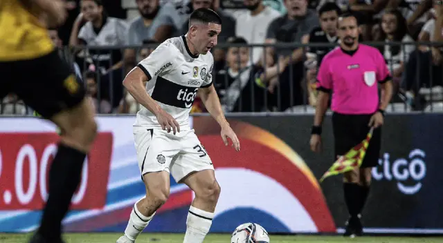 Guaraní impuso respeto en cancha de Olimpia y le arrebató el triunfo.