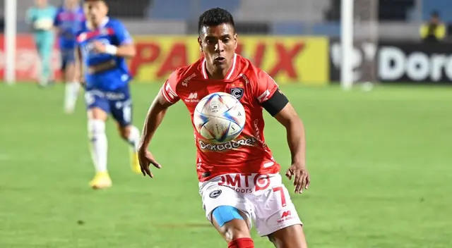 Paolo Hurtado firmó con Cienciano por todo el 2023. Paolo Hurtado firmó con Cienciano por todo el 2023.