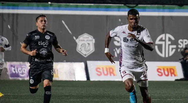 Saprissa vs. San José disputaron partido por la Liga Promerica