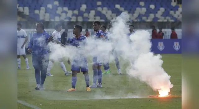 U de Chile vs U Católica fue suspendido U de Chile vs U Católica fue suspendido