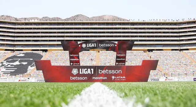 El futbolista fue presentado por su club por toda la temporada 2023.