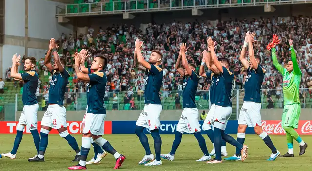 Alianza Lima ha dado que hablar en el último mes. Alianza Lima ha dado que hablar en el último mes.