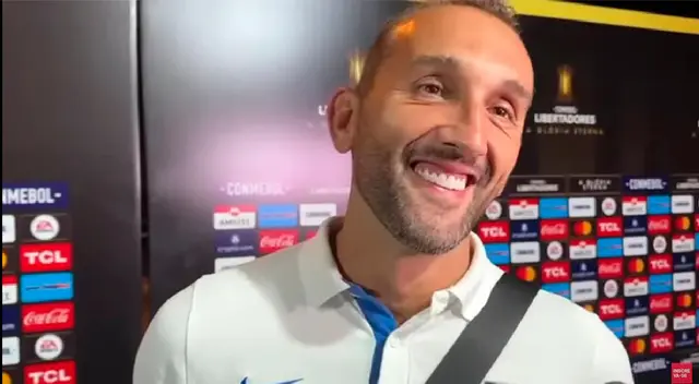 Hernán Barcos se emocionó por ovación en Brasil