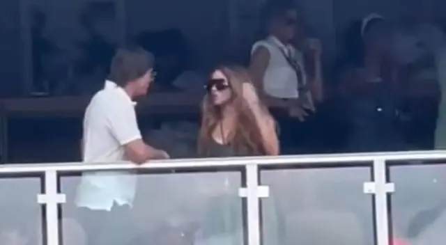 Shakira Tom Cruise