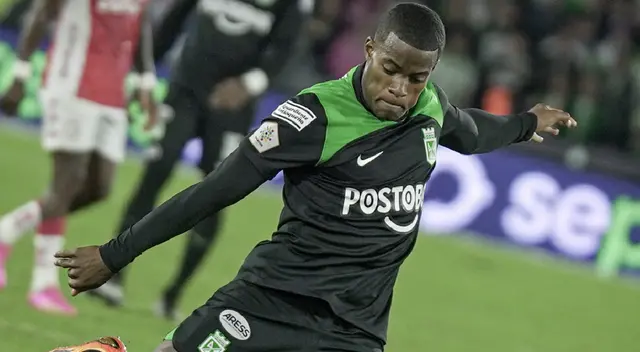 Atlético Nacional demostró su calidad y derrotó a Santa Fe por 2-0.