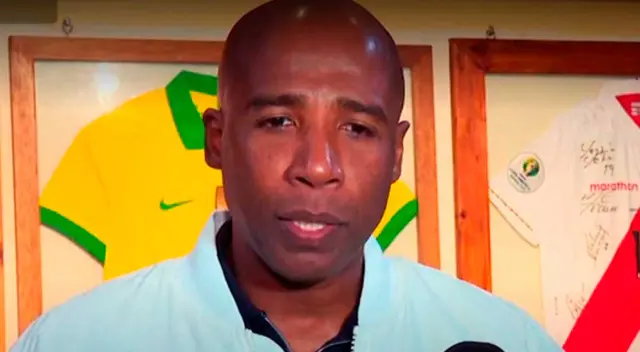 Luis Guadalupe tuvo una curiosa reacción tras revelarse el 'ampay' de su esposa.
