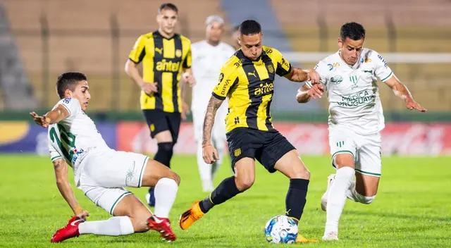 Peñarol vs. La Luz por Campeonato Uruguayo