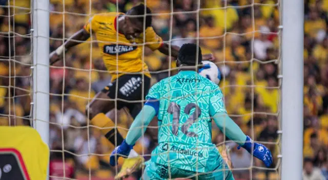Barcelona SC vs. Emelec por la Liga Pro Barcelona SC vs. Emelec por la Liga Pro