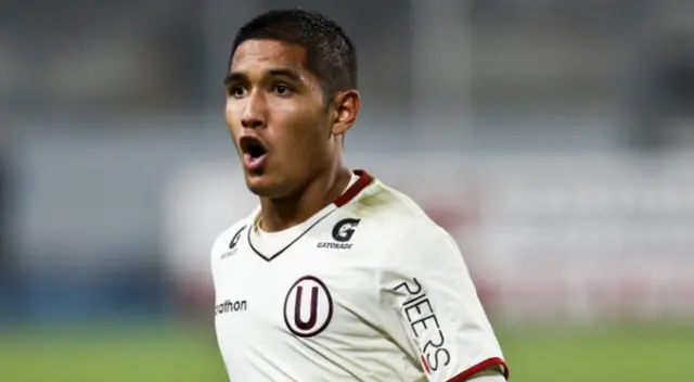 Hinchas de Universitario hacen fuerte crítica por fichaje de Roberto Siucho.