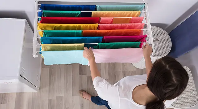 Descubre el super truco para que tu ropa no huela humedad dentro de casa Descubre el super truco para que tu ropa no huela humedad dentro de casa