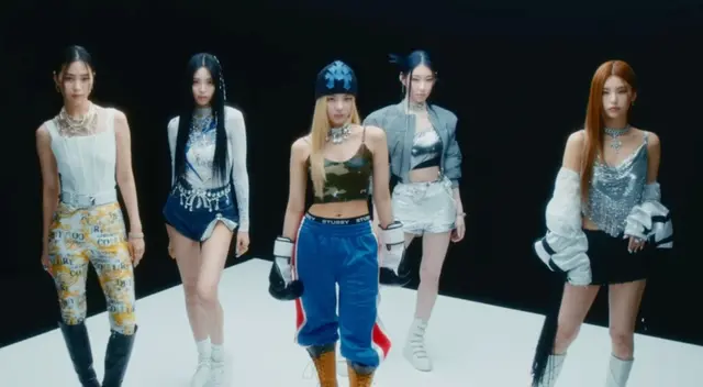 ITZY regresa en julio con nuevo mini álbum.