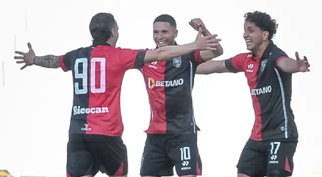 Lavandeira cooperó con un gol en la goleada de Melgar.