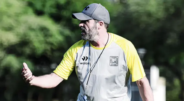 Carlos Compagnucci no la pasa bien en Alianza Atlético.