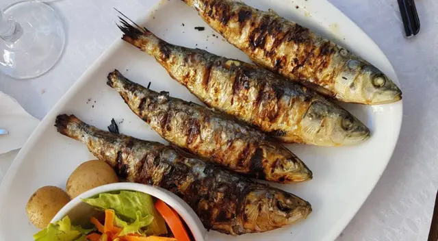 Conoce el truco casero para evitar el fuerte olor de las sardinas. Conoce el truco casero para evitar el fuerte olor de las sardinas.