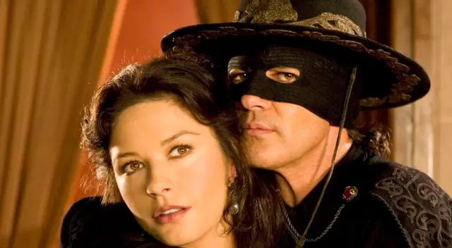 Antonio Banderas da la posta a Miguel Bernardeau como el nuevo 'Zorro' Antonio Banderas da la posta a Miguel Bernardeau como el nuevo 'Zorro'