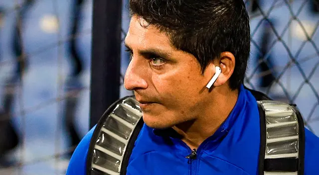 Guillermo Salas dejó de ser DT de Alianza Lima tras acumular resultados irregulares. Guillermo Salas dejó de ser DT de Alianza Lima tras acumular resultados irregulares.