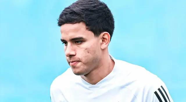 Jhilmar Lora definió su futuro en Sporting Cristal. Jhilmar Lora definió su futuro en Sporting Cristal.