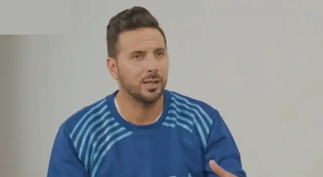 Claudio Pizarro jugó 20 temporadas y destacó en la Bundesliga.
