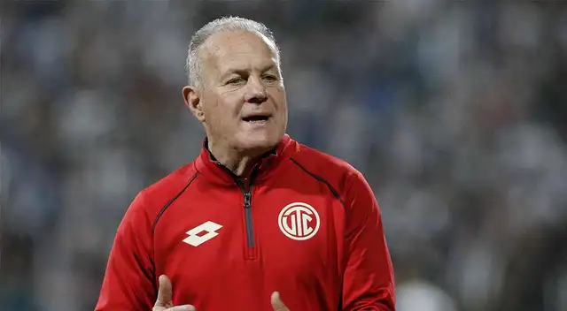 Carlos Ramacciotti dirigió el 2021 al Cusco FC Carlos Ramacciotti dirigió el 2021 al Cusco FC