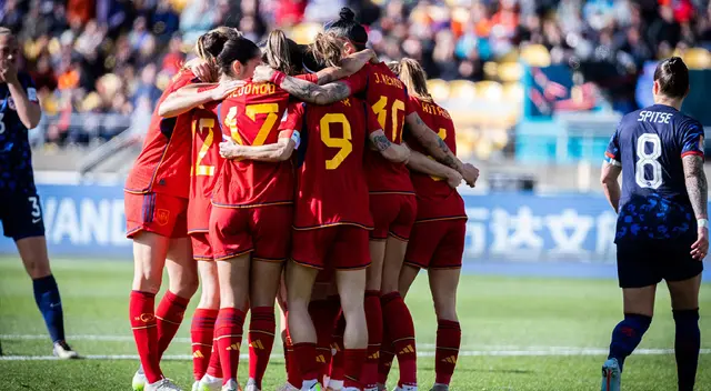 España venció por 2-1 a Países Bajos y pasó a semifinales.