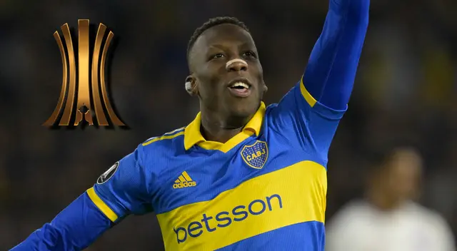 Advíncula ha sido destacado por la Libertadores en su equipo de la semana.