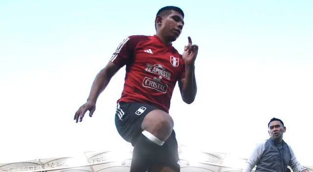 Edison Flores fue convocado para la gira asiática de Perú en junio.