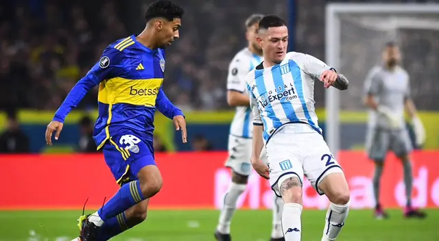 Boca y Racing juegan en La Bombonera.