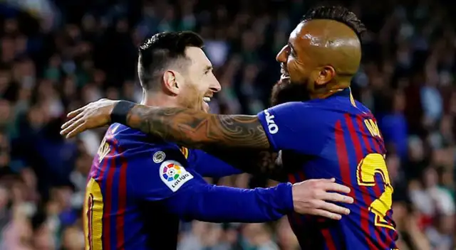 El 'Rey Arturo' mostró su anhelo de coincidir nuevamente con el astro argentino en un terreno de juego. El 'Rey Arturo' mostró su anhelo de coincidir nuevamente con el astro argentino en un terreno de juego.