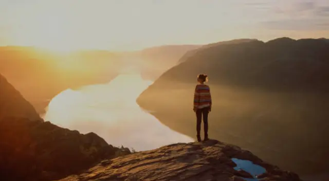 Comparte esa foto de ti dando vista a tu paisaje favorito
