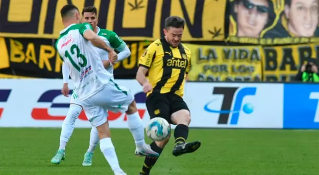Peñarol empató 2-2 con La Luz Peñarol empató 2-2 con La Luz