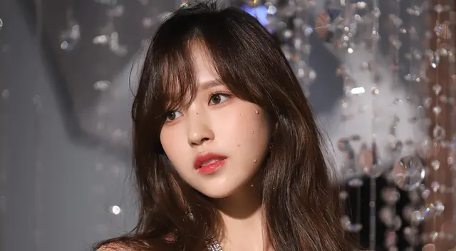 La cantante de TWICE brinda los mejores tips de belleza para mantener un cutis de porcelana.