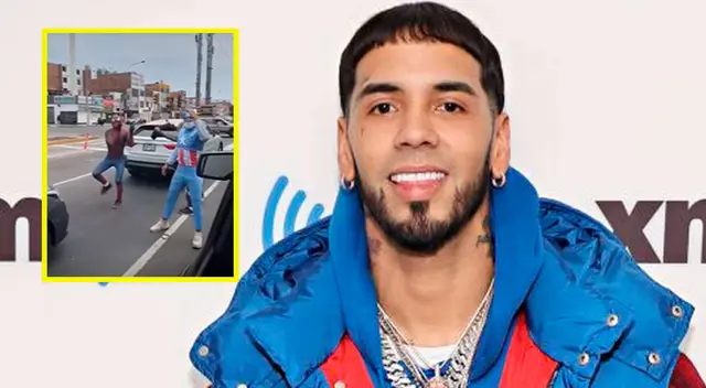 Los jóvenes no ocultaron su emoción y estrecharon sus manos para saludar al cantante puertorriqueño. Los jóvenes no ocultaron su emoción y estrecharon sus manos para saludar al cantante puertorriqueño.